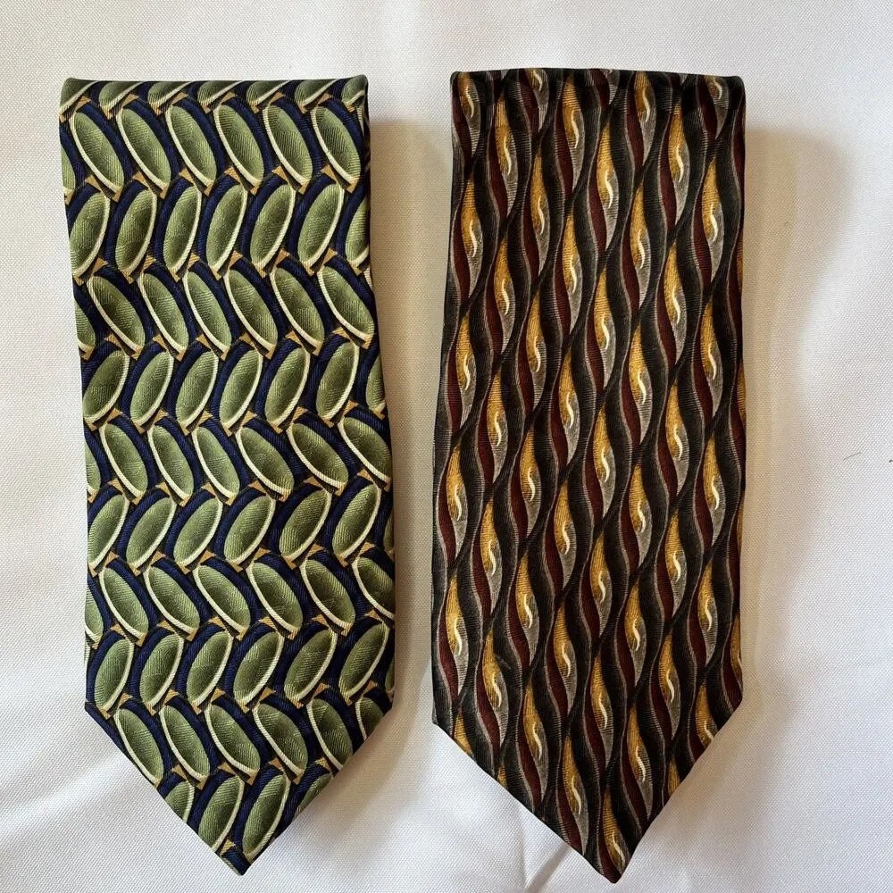 Oscar De La Renta Men’s Silk Tie Lot Of 2